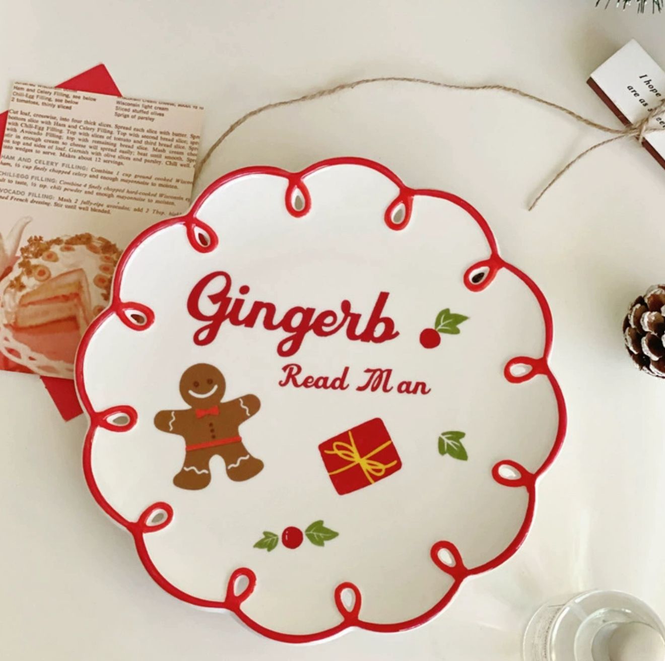 Gingerbread Man Christmas Plate – Festive Ceramic Dessert Dish
