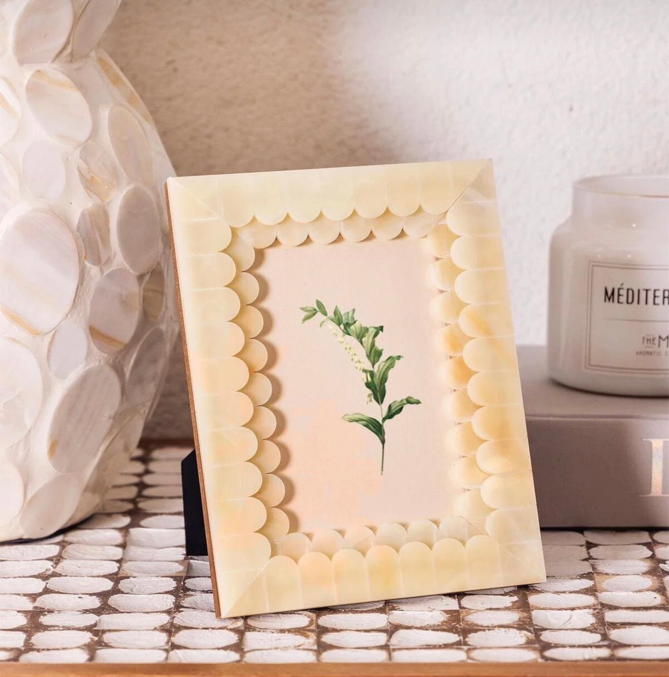 Wavy Beige Photo Frame