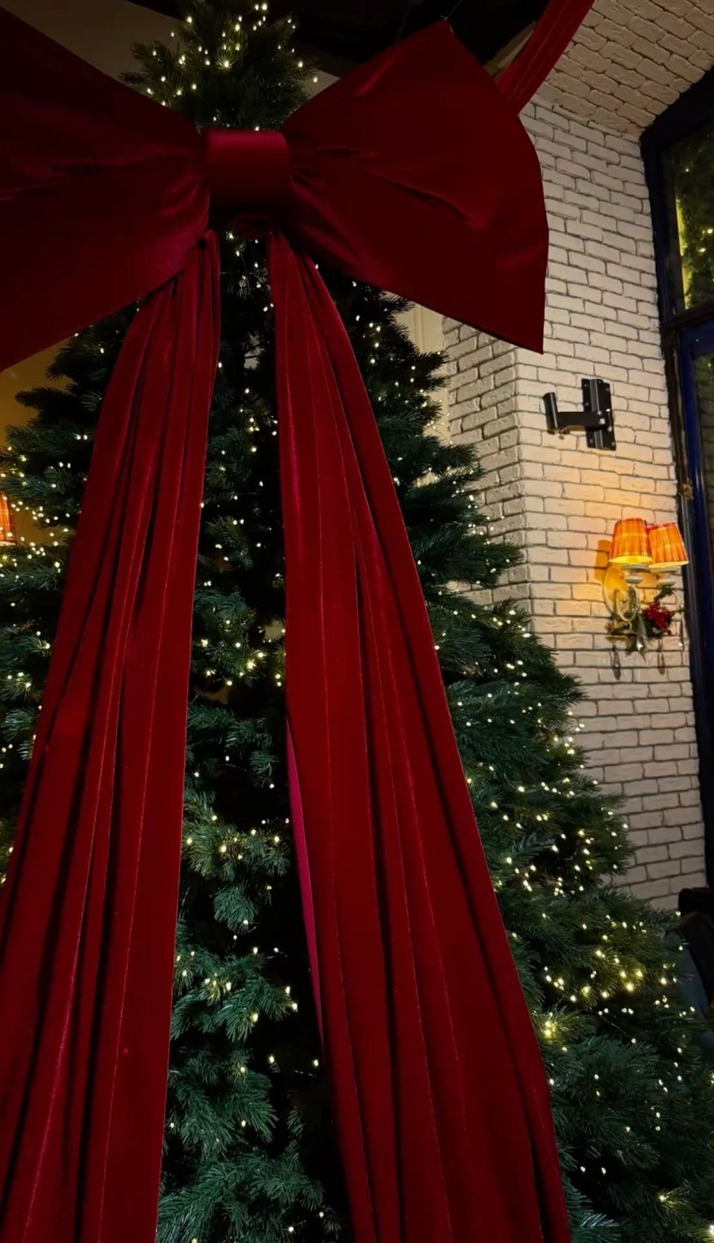 Christmas Top Tree- Ruby Red Velvet Big Bow