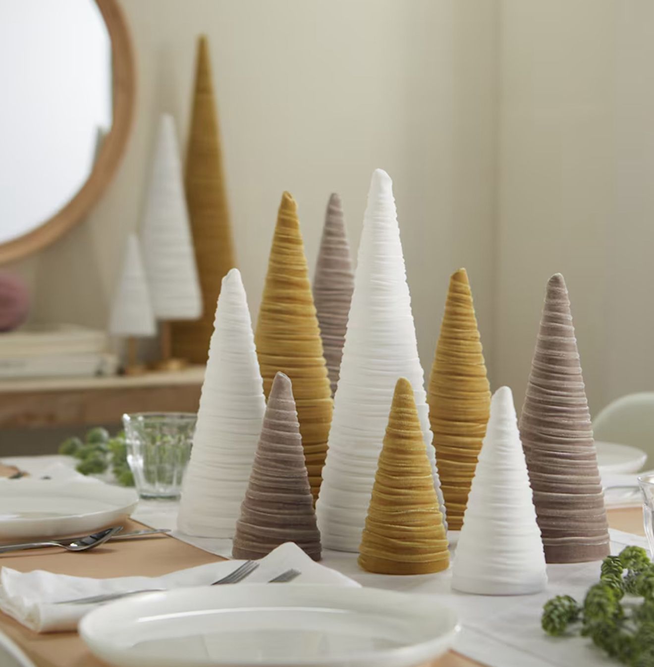Velvet Cone Decorative Christmas Trees – Champagne/15cm